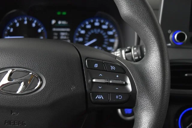 Used 2022 Red Hyundai SEL image 18