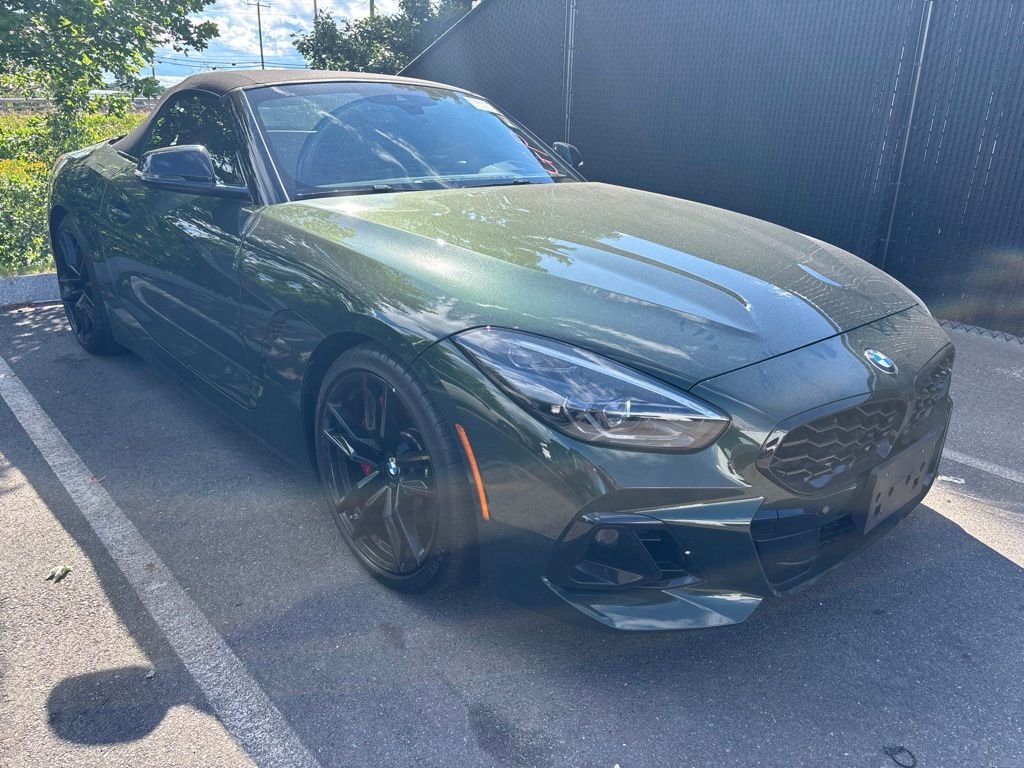 Used 2026 San Remo Green Metallic BMW sDrive M40i image 3