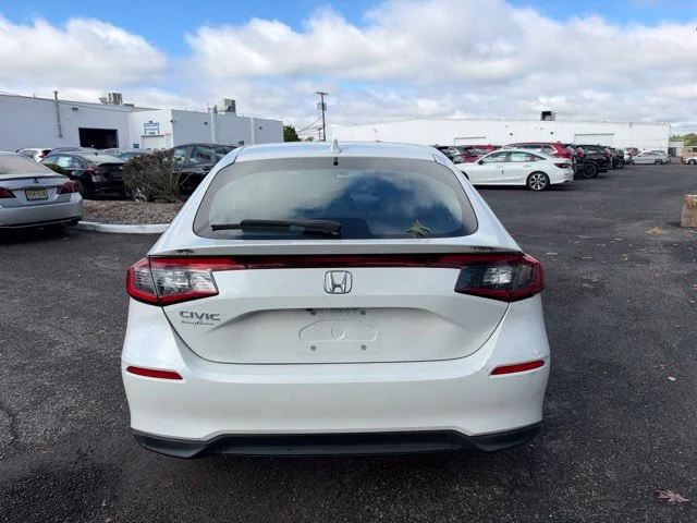 Used 2024 Platinum White Pearl Honda EX-L image 6