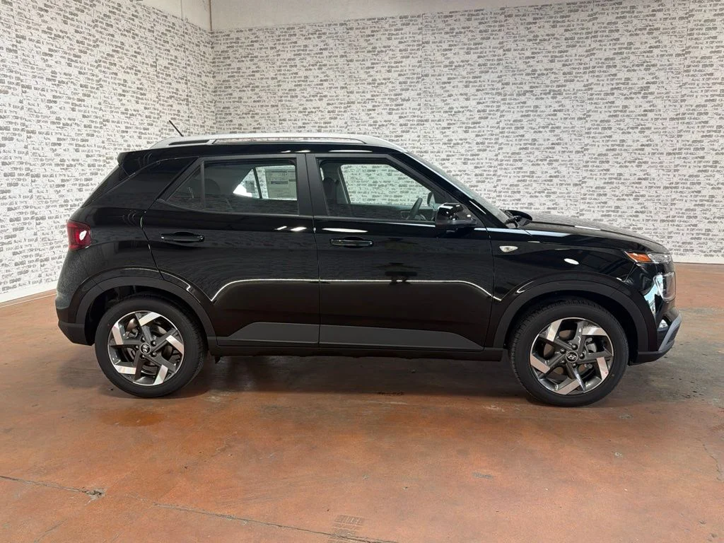 New 2026 Onyx Black Hyundai SEL image 8