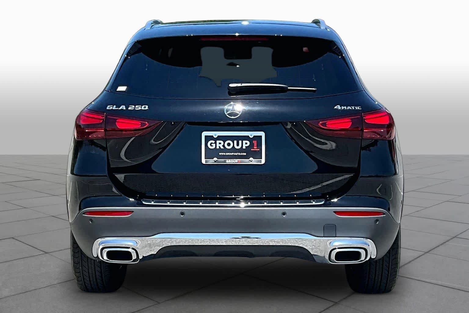 Used 2025 Night Black Mercedes-Benz GLA 250 image 5