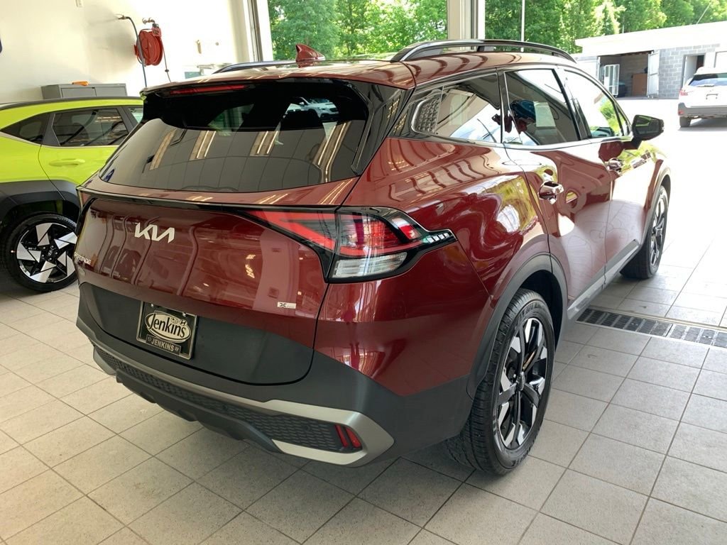 Used 2023 Red Kia X-Line image 16