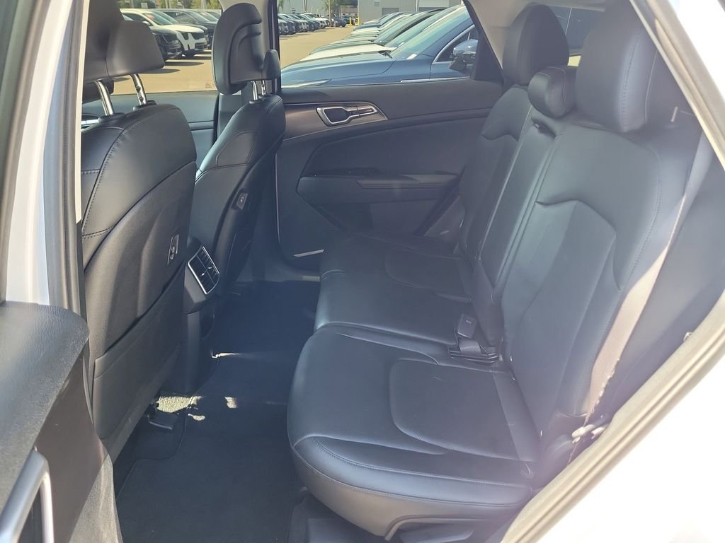 Used 2023 White Kia EX image 15