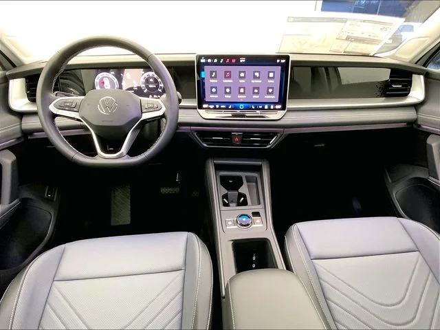 New 2026 White Volkswagen 2.0T SE image 6