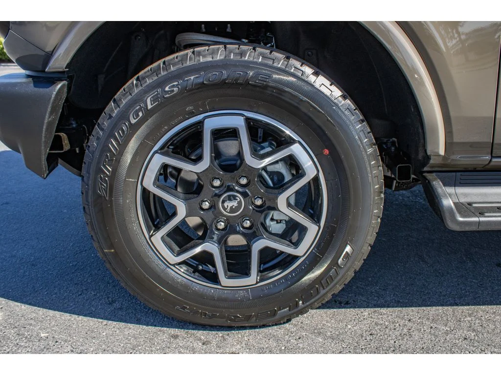 New 2026 MARSH GRAY Ford Outer Banks image 5