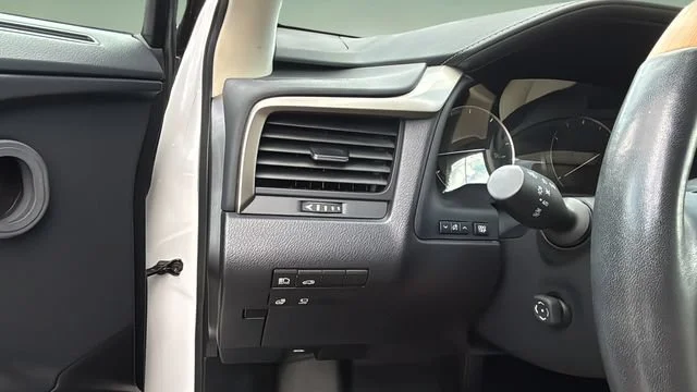 Used 2021 White Lexus RX 350 image 22