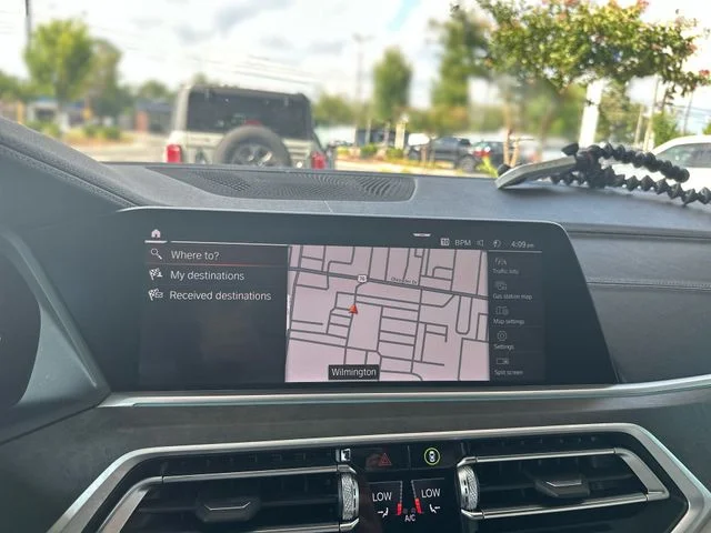 Used 2022 White BMW sDrive40i image 19