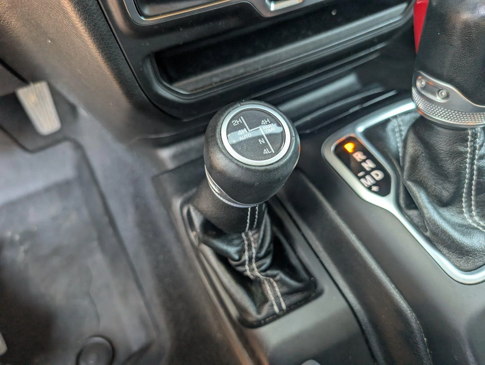 Used 2020 Granite Crystal Metallic Clearcoat Jeep North Edition image 52