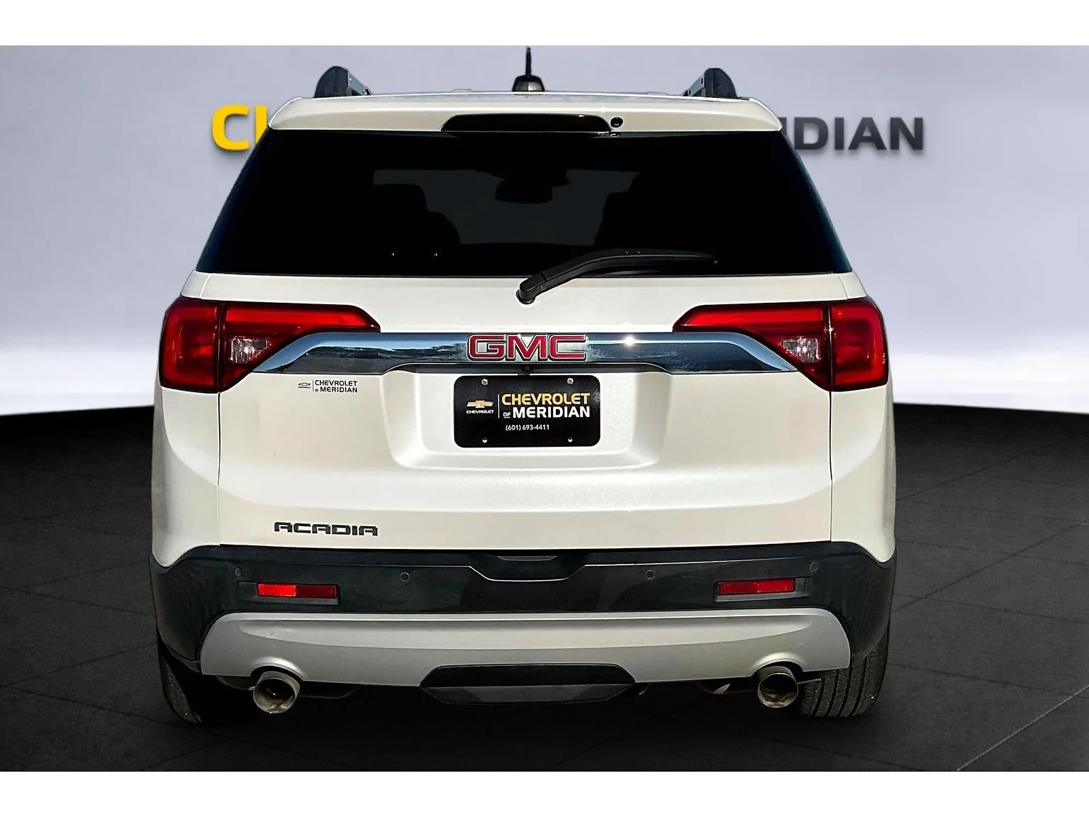 Used 2018 WHITE FROST TRICOAT GMC SLT image 4