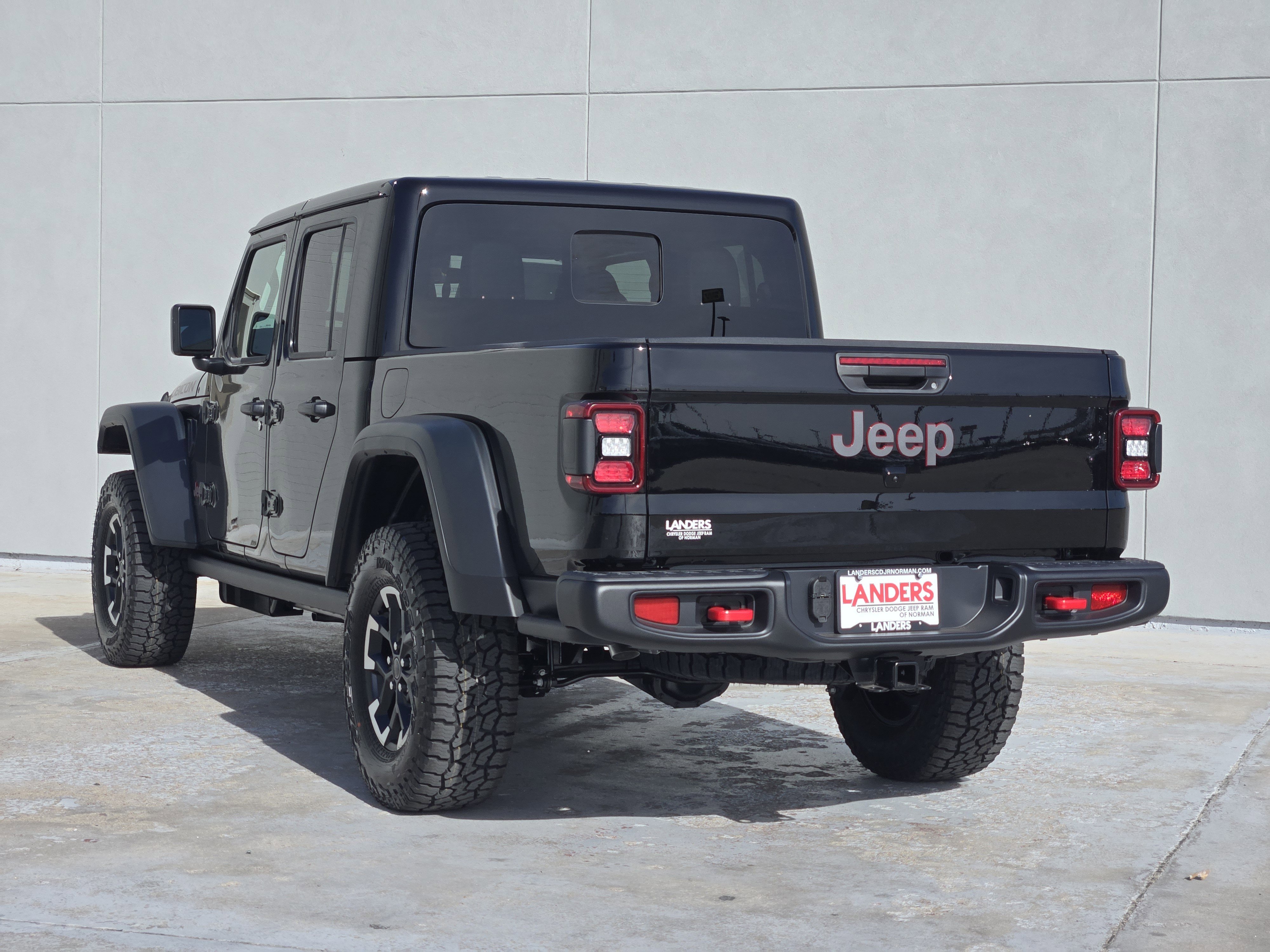 New 2026 Black Clear-Coat Exterior Paint Jeep Rubicon image 3