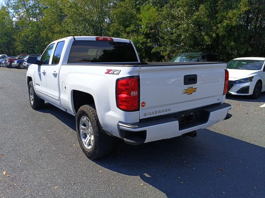 Used 2018 White Chevrolet LT image 3