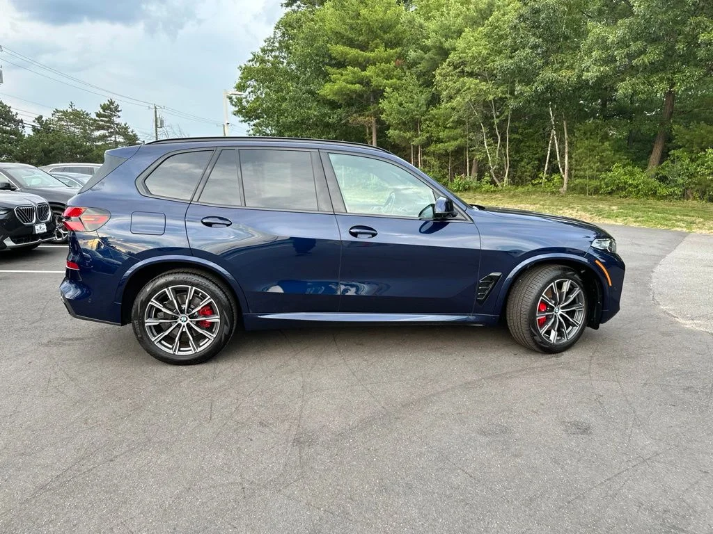 Certified Used 2026 Tanzanite Blue II Metallic BMW xDrive40i image 8