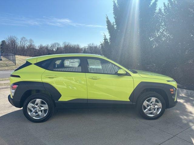 New 2026 Neoteric Yellow Hyundai SE image 37