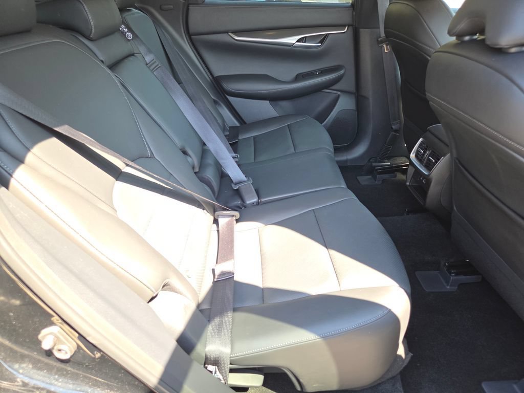 Used 2025 Black Obsidian INFINITI LUXE image 5