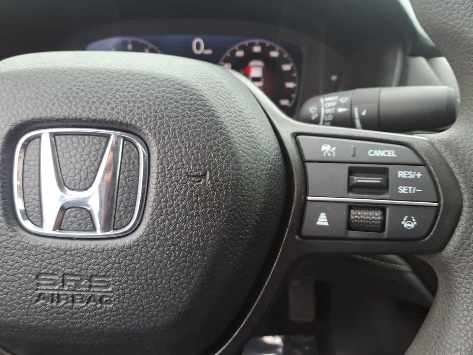 Certified Used 2025 Urban Gray Pearl Honda SE image 23