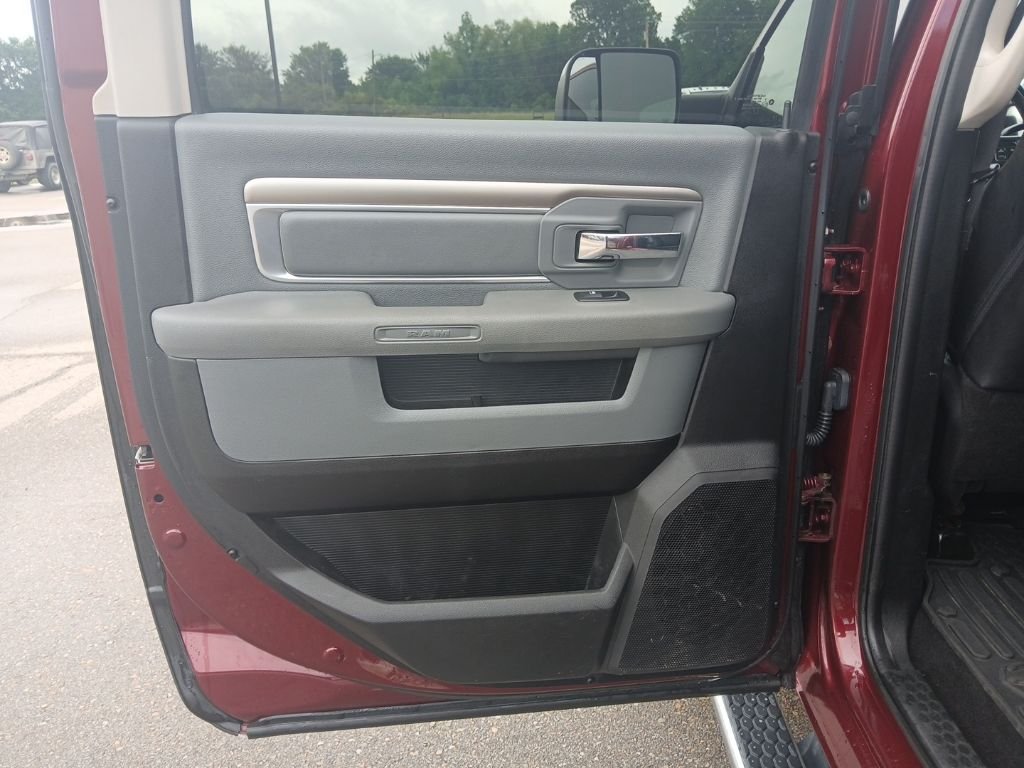 Used 2018 Red Ram Lone Star image 34