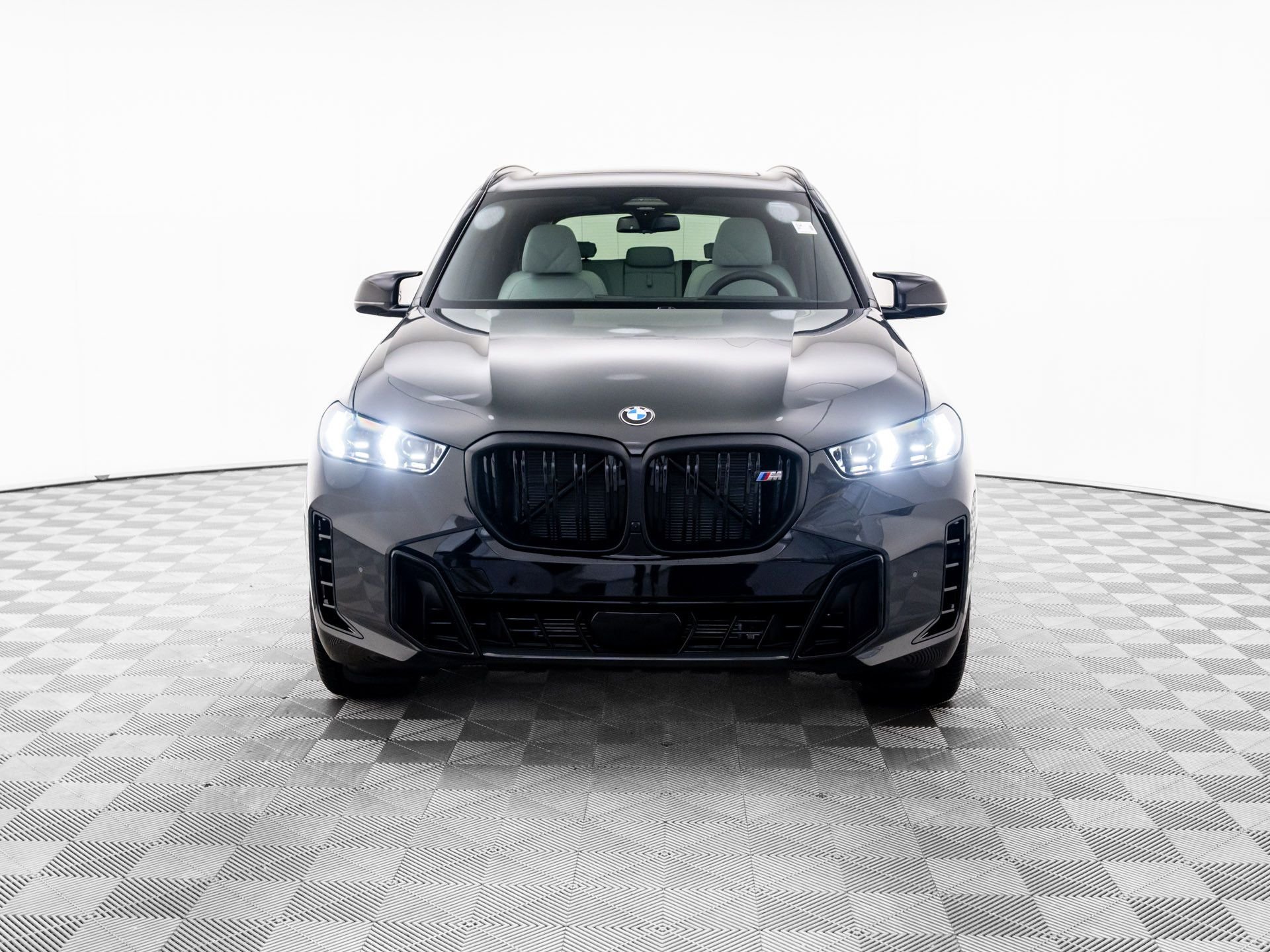 Certified Used 2026 Dravit Grey Metallic BMW M60i image 9
