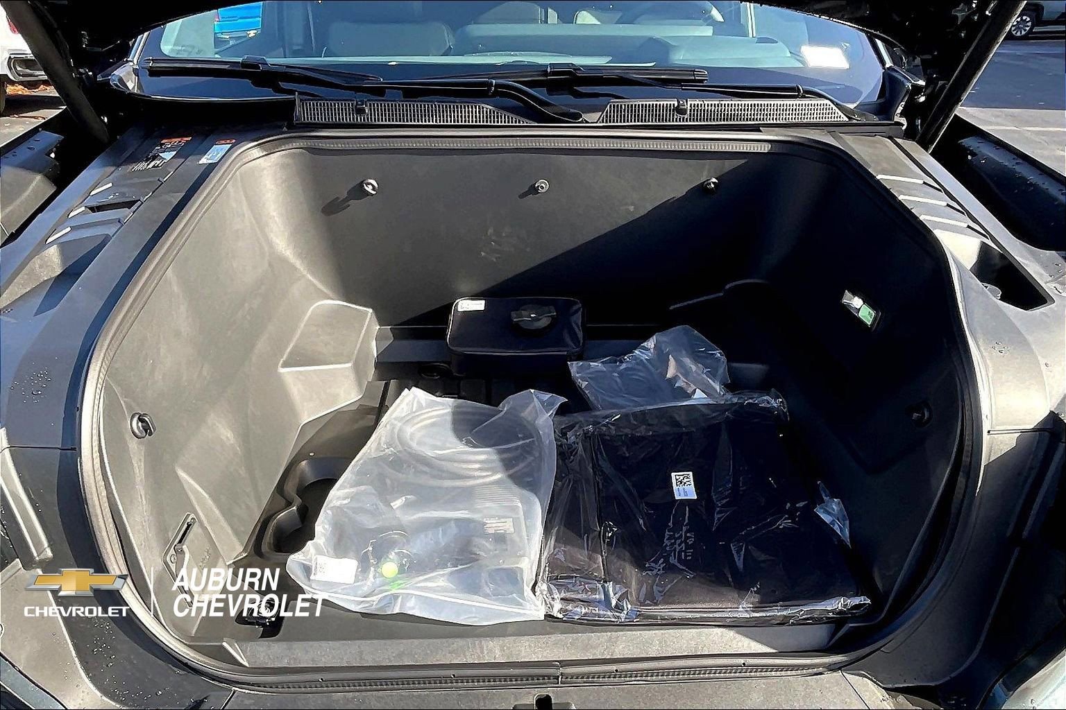 2026 Chevrolet Silverado EV Trail Boss - Photo 11