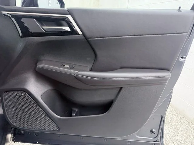 New 2026 Gray Mitsubishi LE image 18