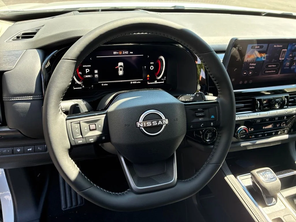 New 2026 Everest White Pearl TriCoat Nissan Platinum image 17