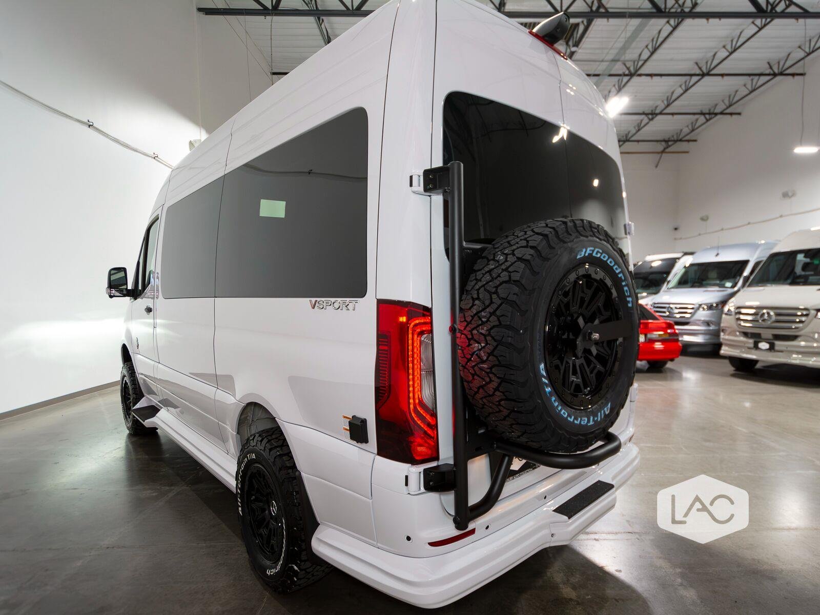 New 2027 Arctic White OGV LUXURY COACH 7-Passenger AWD ADV PKG 1.1 image 7