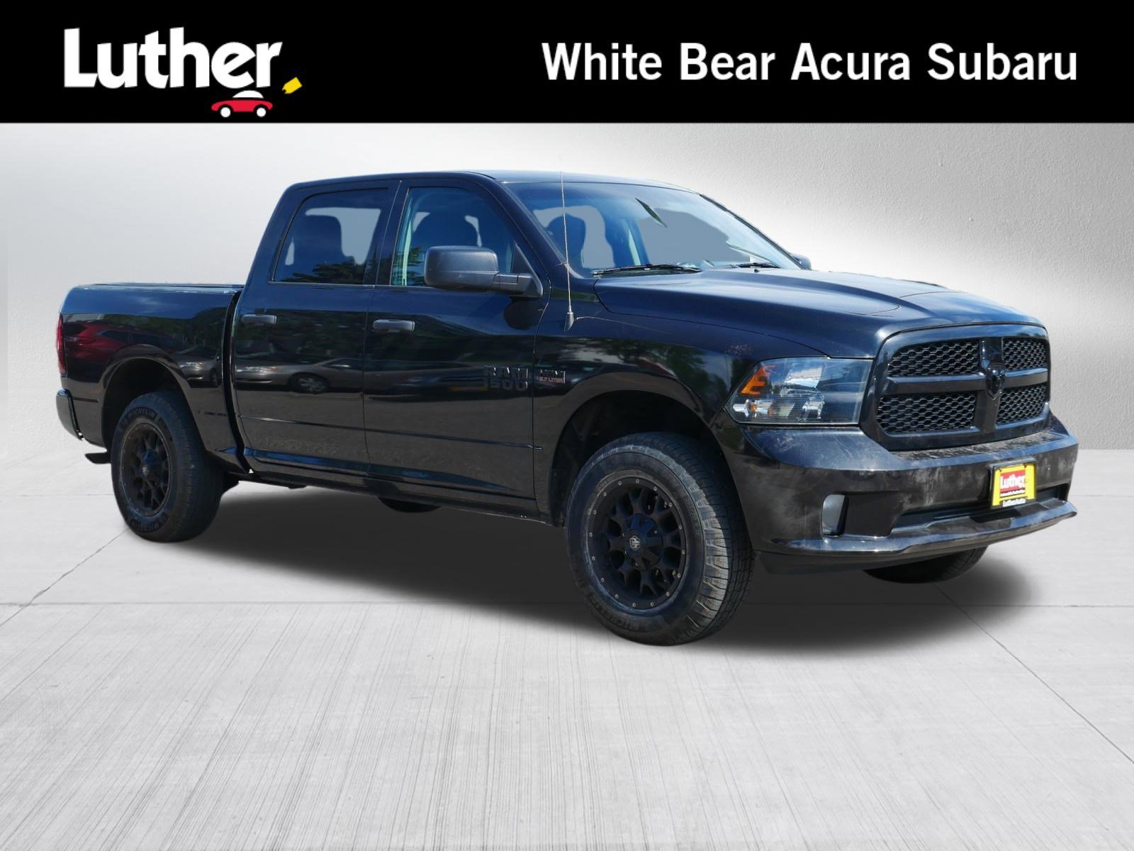 2018 RAM 1500 Express 4x4 Crew Cab 5'7's photo