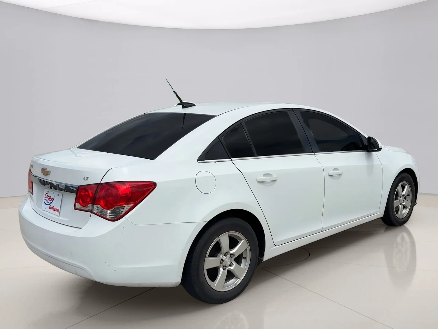 Used 2013 White Chevrolet 1LT image 6