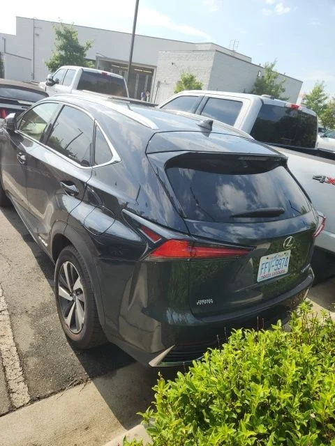 Used 2018 Black Lexus 300h image 4