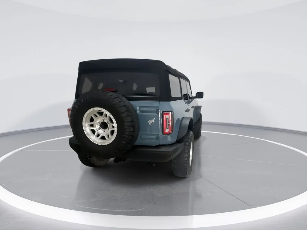 Used 2023 Blue Ford Badlands image 8