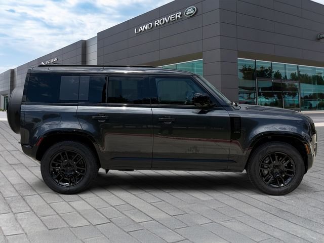 New 2026 Carpathian Grey Land Rover X-Dynamic SE image 6