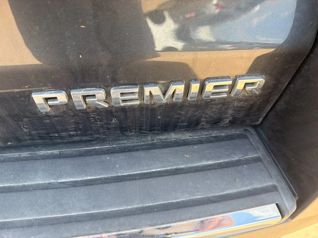 Used 2020 Gray Chevrolet Premier image 6