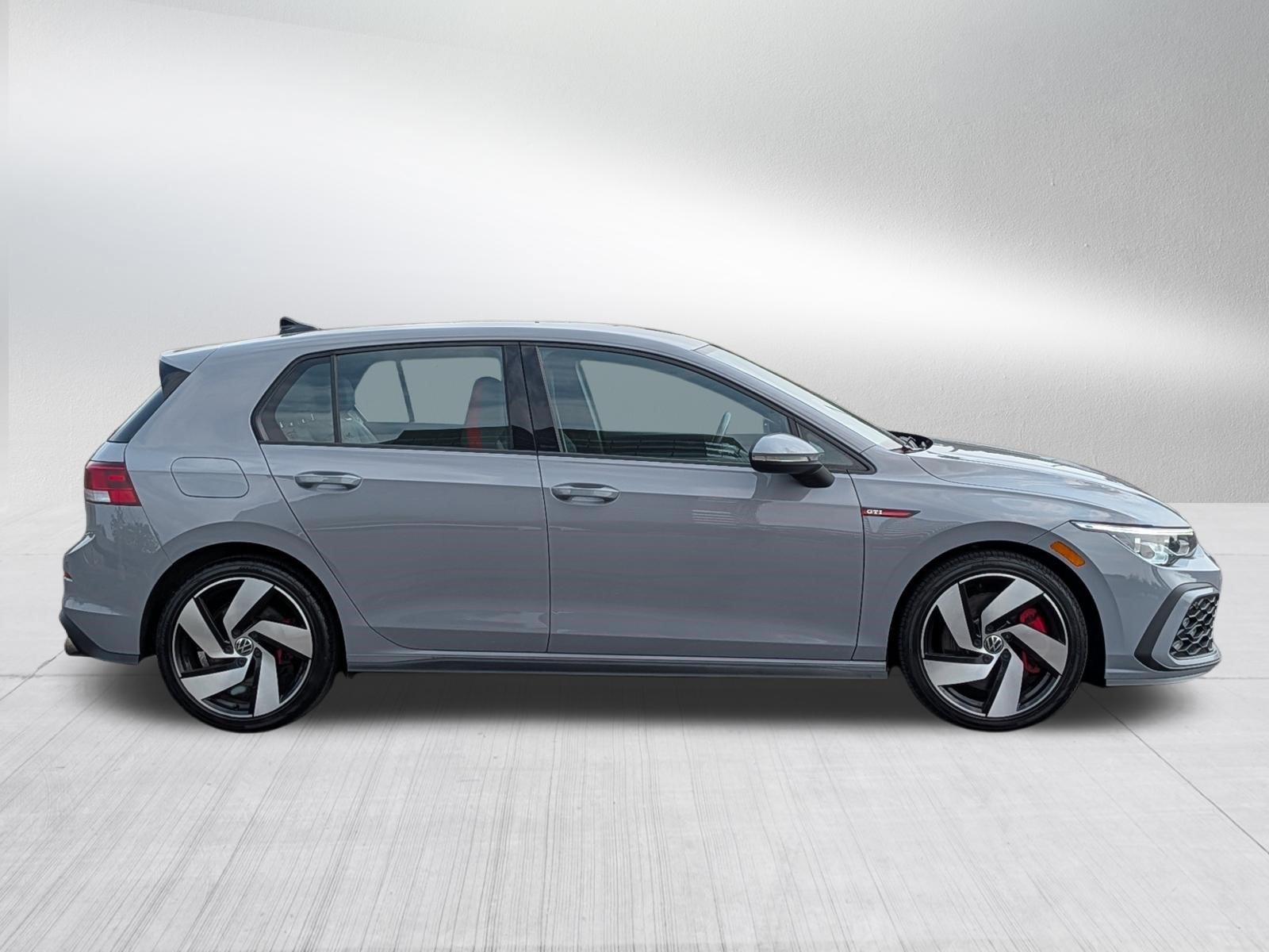 Used 2024 Moonstone Gray Volkswagen S image 8