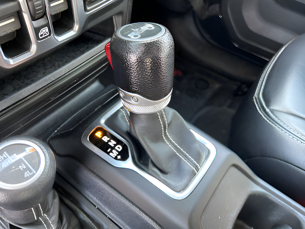 Used 2018 Black Jeep Unlimited Sahara image 24