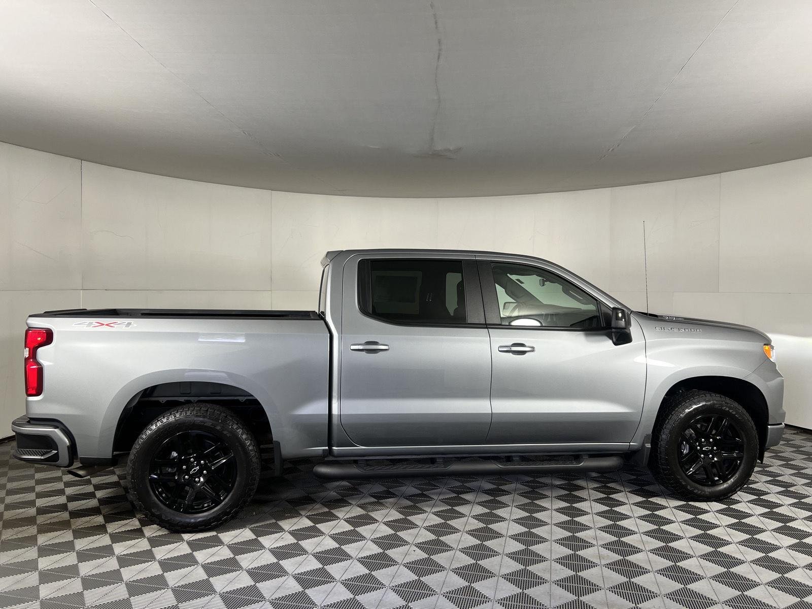 Used 2026 Sterling Gray Metallic Chevrolet RST image 5