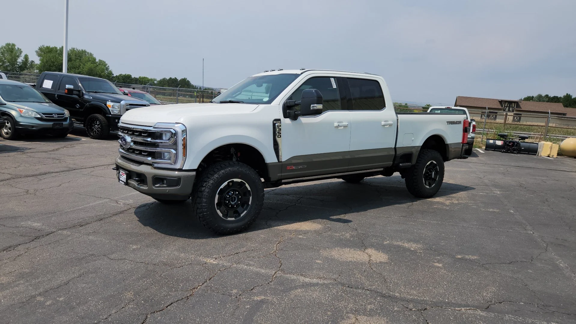 New 2026 Star White Metallic Tri-Coat Ford King Ranch image 2