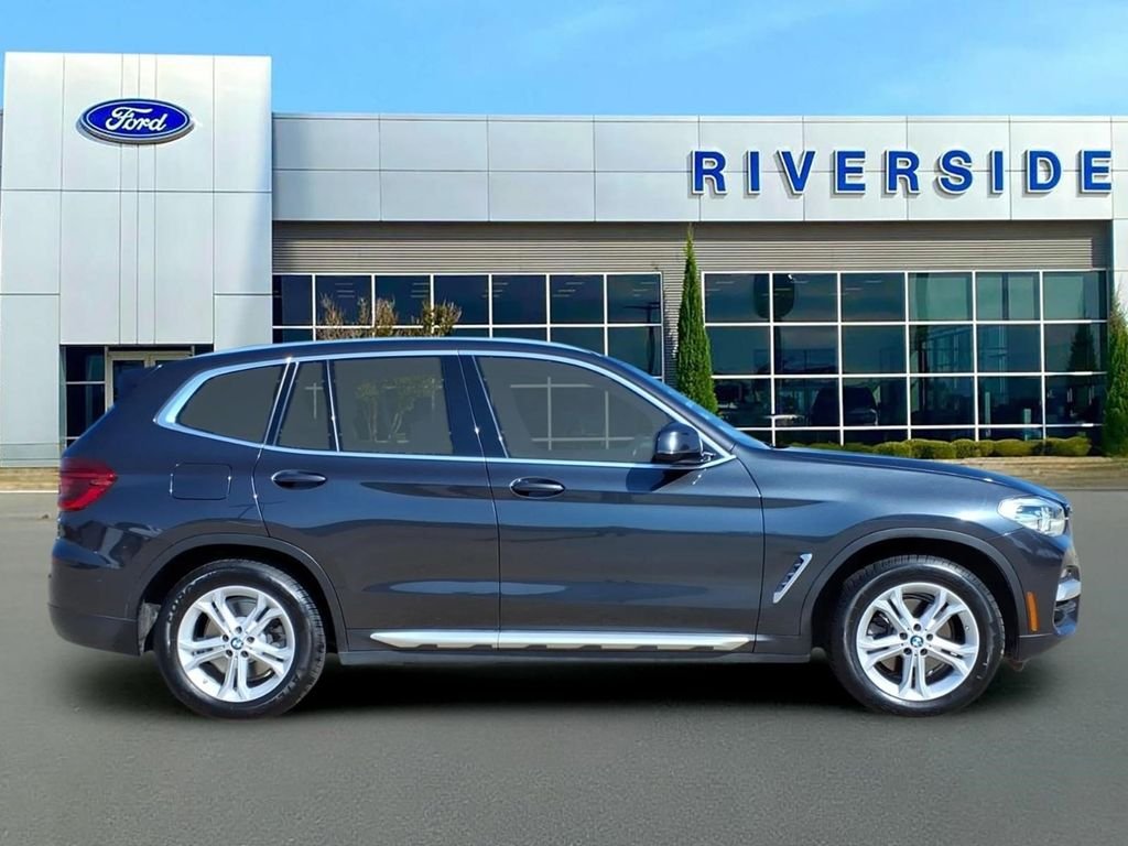Used 2020 Dark Graphite BMW xDrive30i image 8