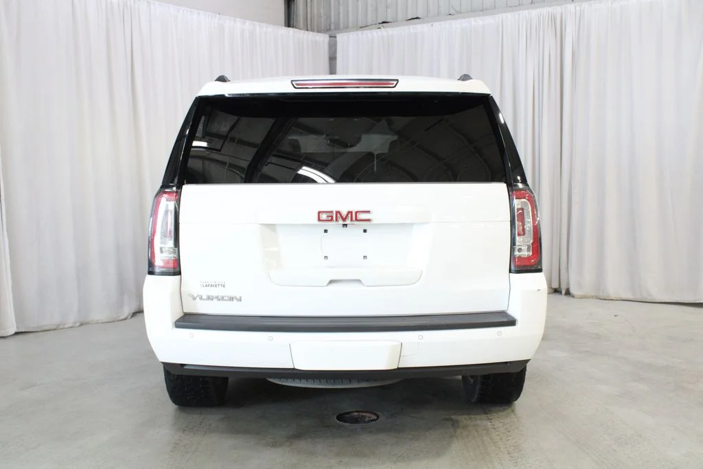 Used 2016 White GMC SLT image 28