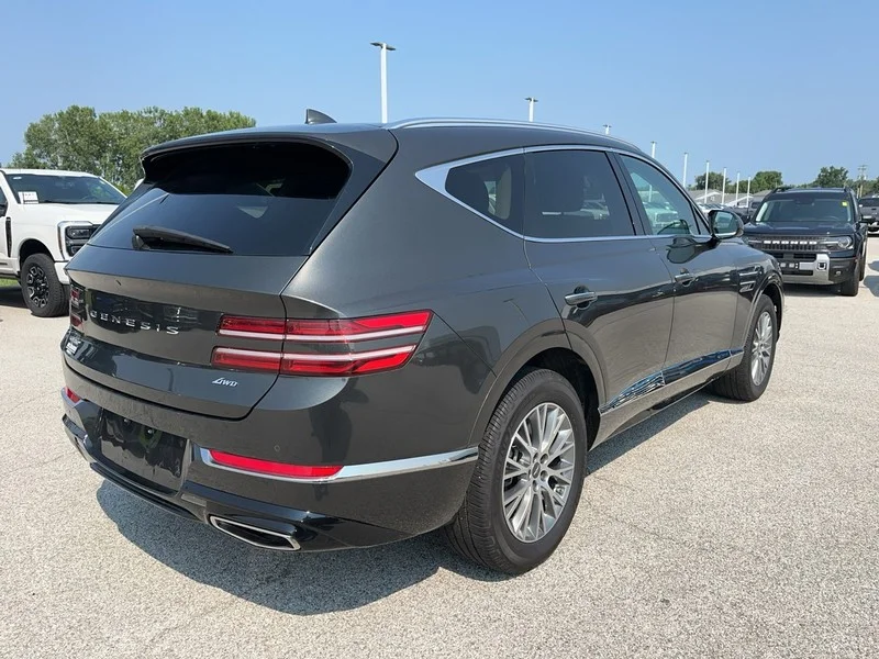 Used 2024 Makalu Gray Genesis 2.5T AWD image 7