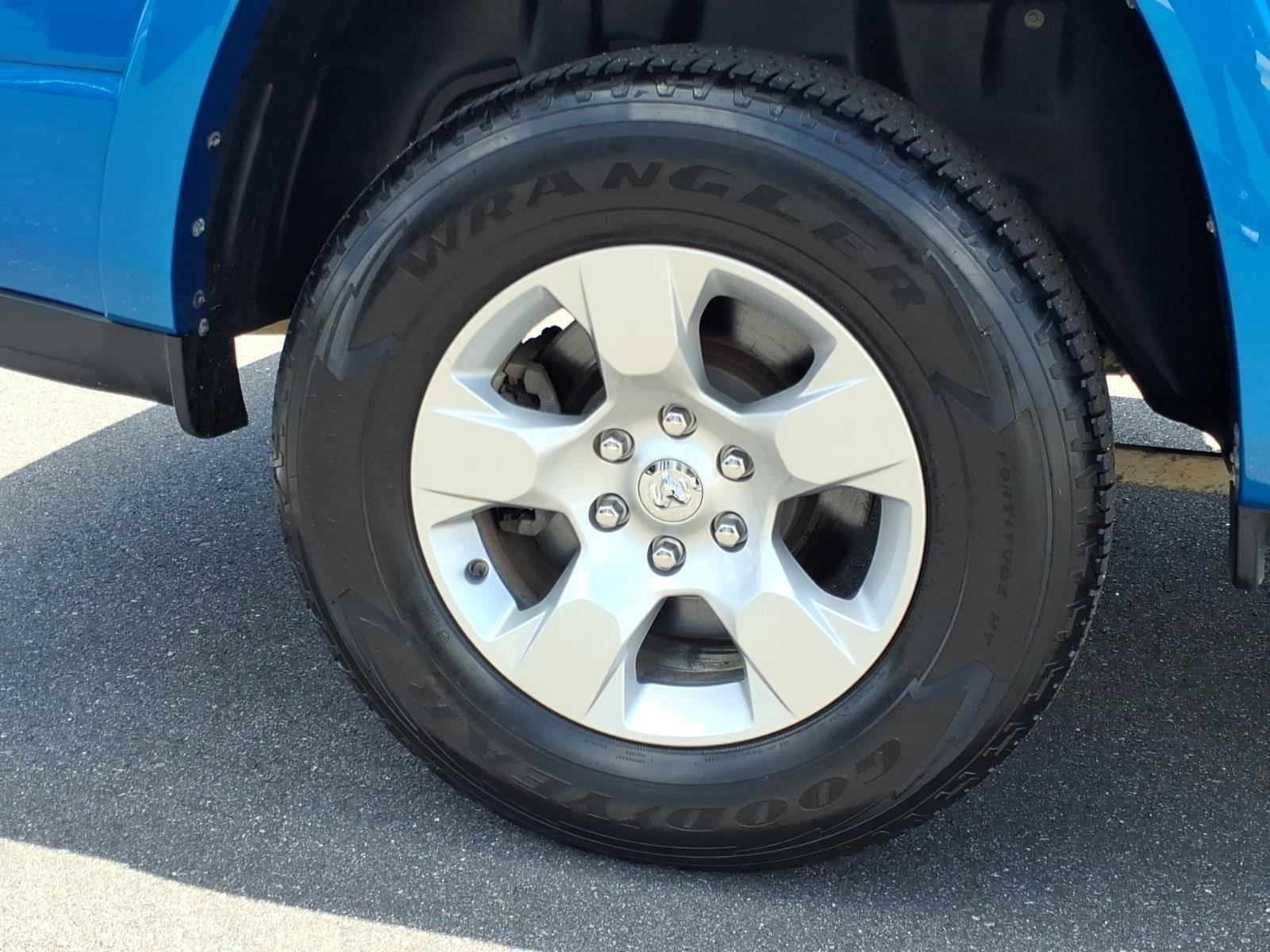 Used 2025 Hydro Blue Pearlcoat Ram Big Horn image 12