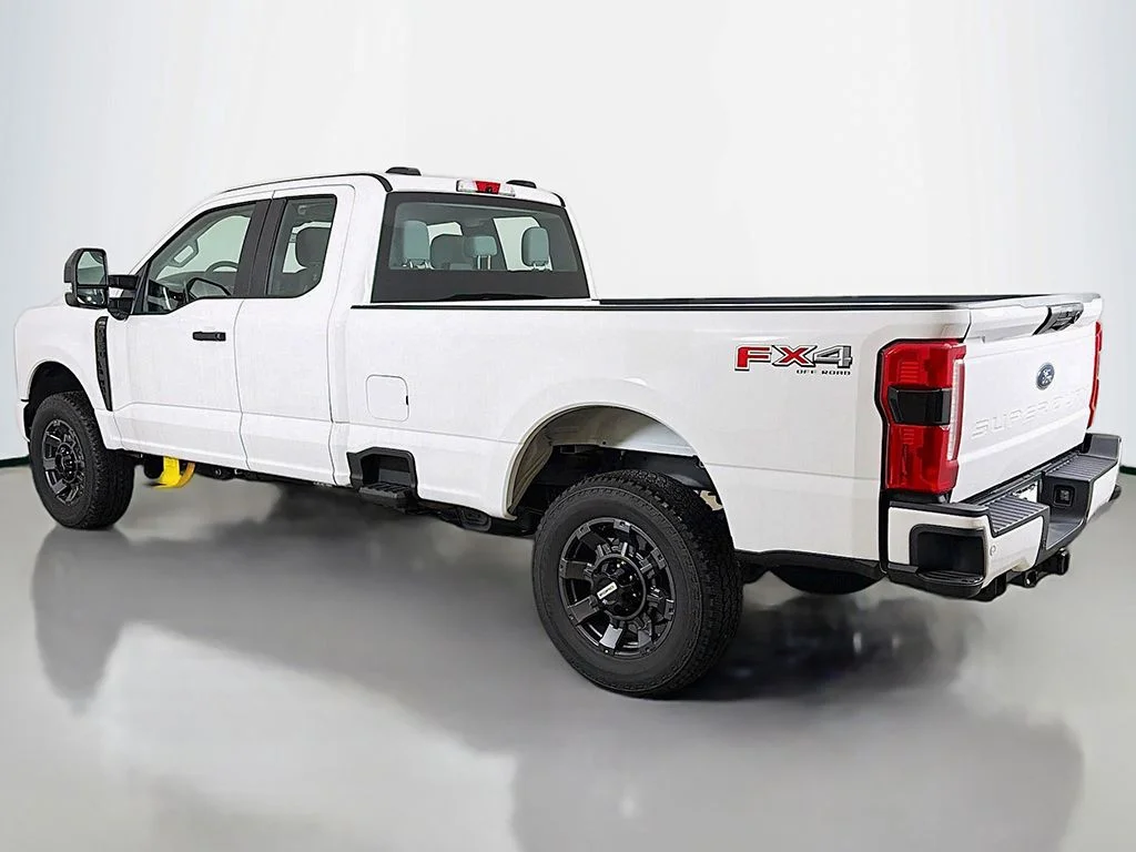 New 2025 Oxford White Ford F-350® XL image 7