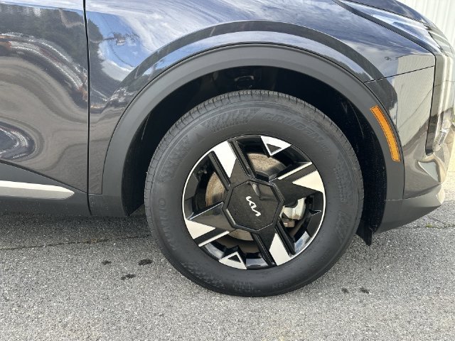 Used 2026 Gray Kia LX image 27