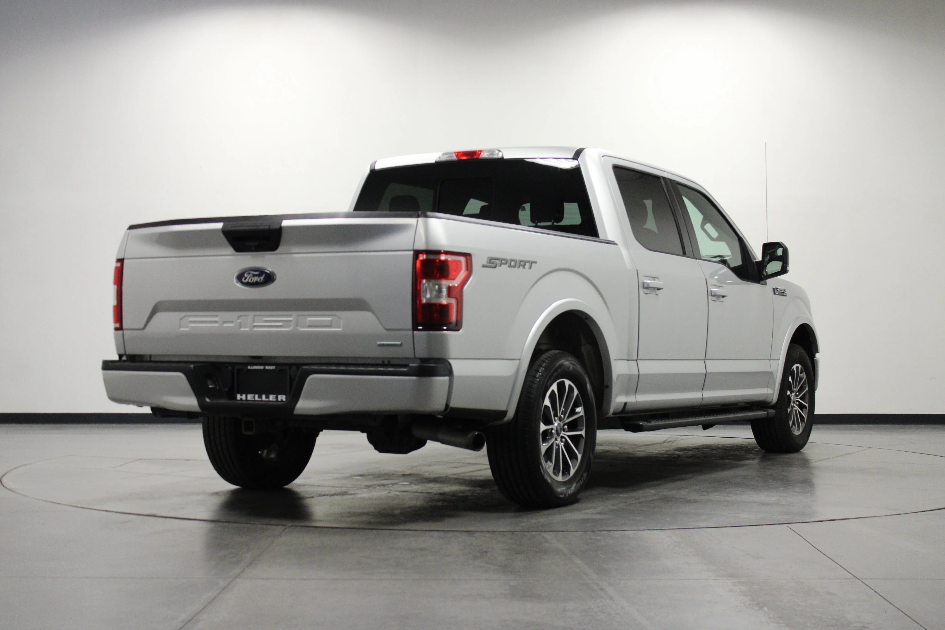 Used 2019 Ingot Silver Metallic Ford XLT image 4