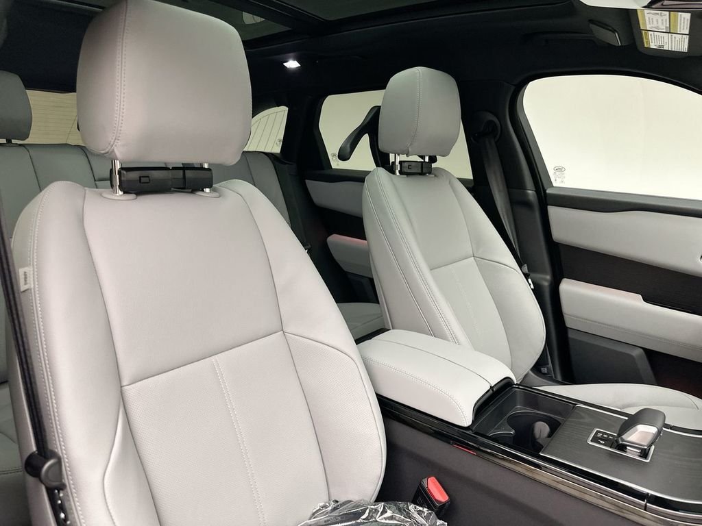 New 2026 Zadar Grey Land Rover S image 6