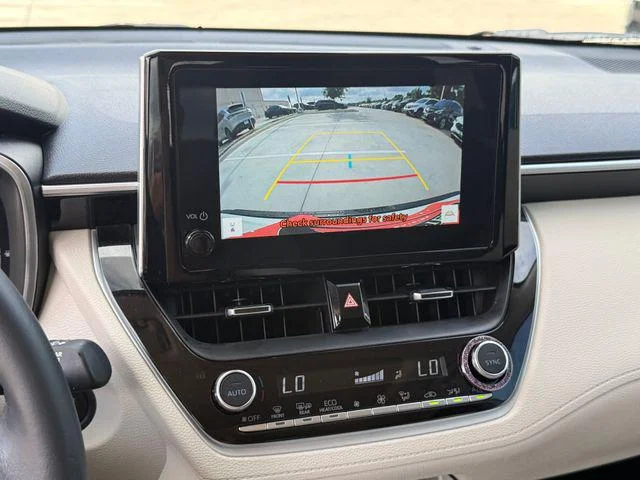Certified Used 2024 WIND CHILL PEARL Toyota XLE image 21