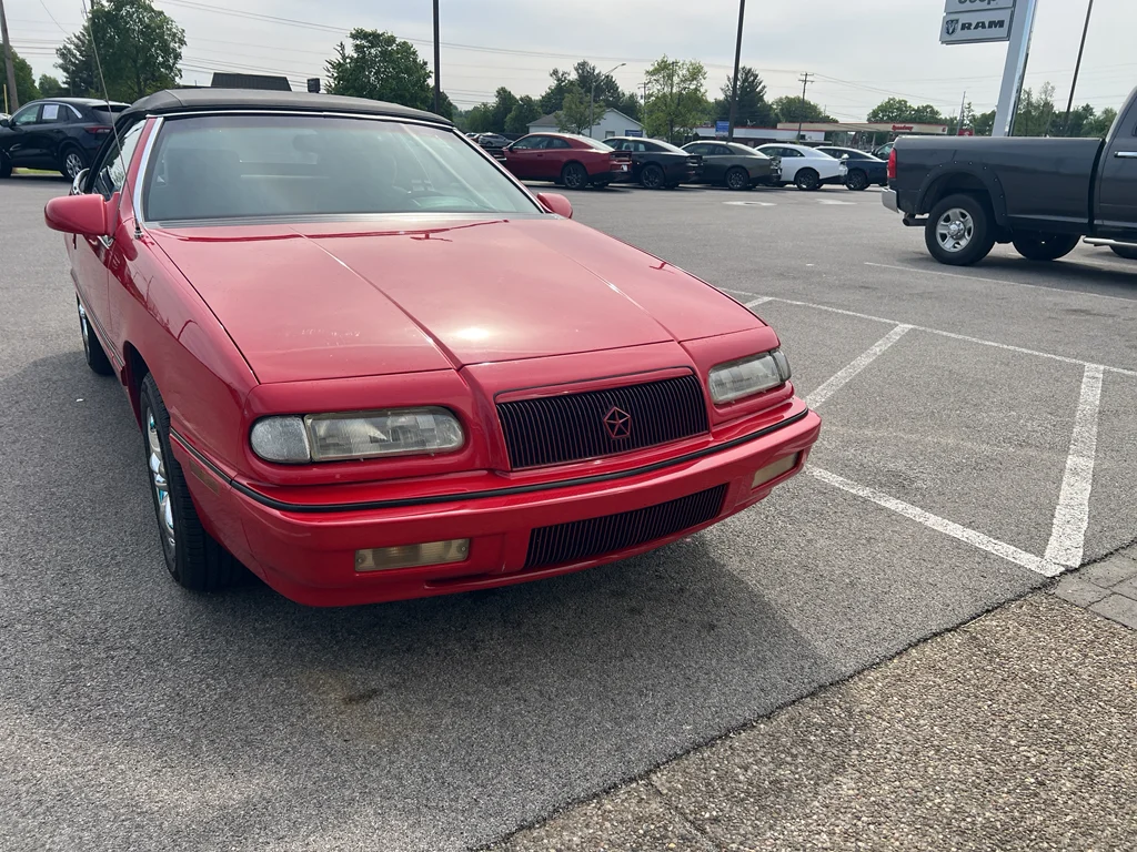 1994 Chrysler LeBaron's photo