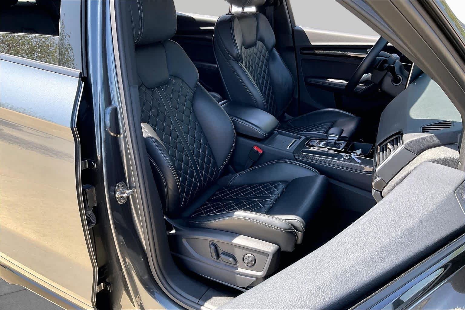 Used 2023 Daytona Gray Pearl Effect Audi Prestige image 9