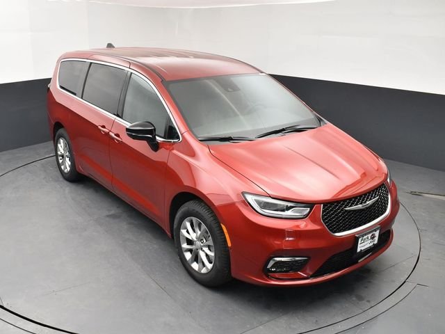 New 2026 Red Hot Pearl-Coat Exterior Paint Chrysler Select image 13