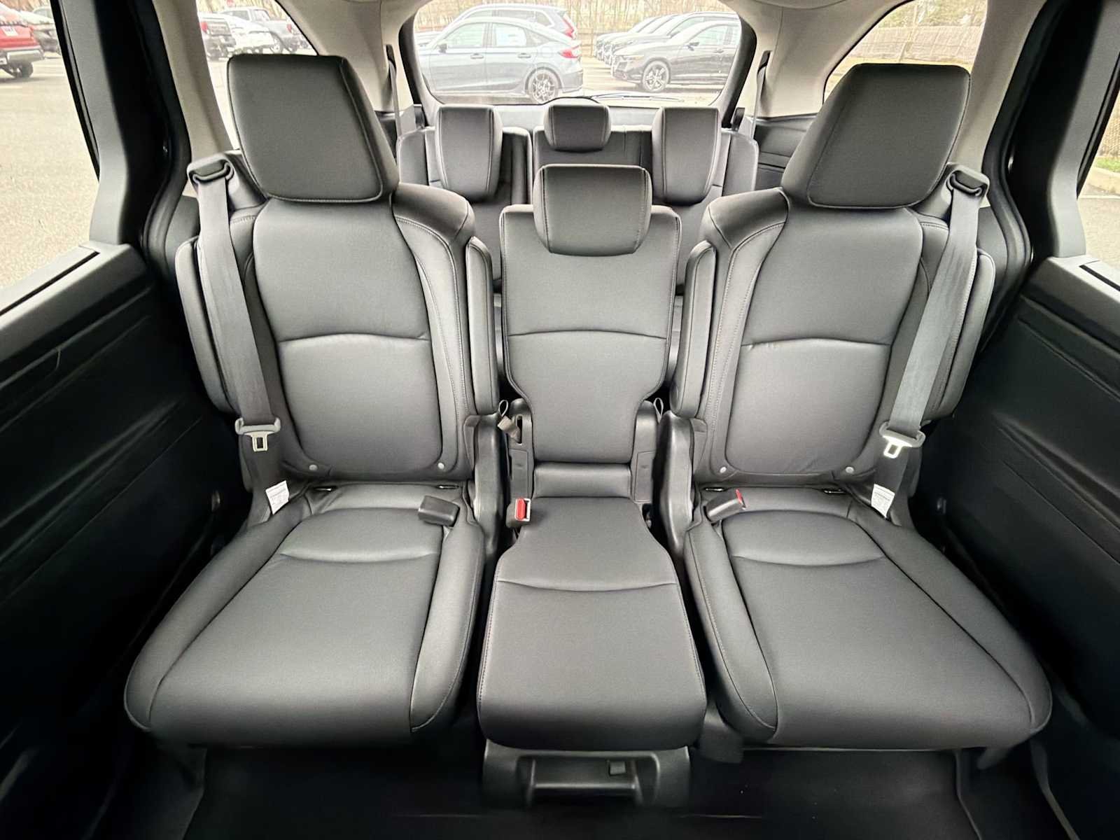 2026 Honda Odyssey EX-L - Photo 13