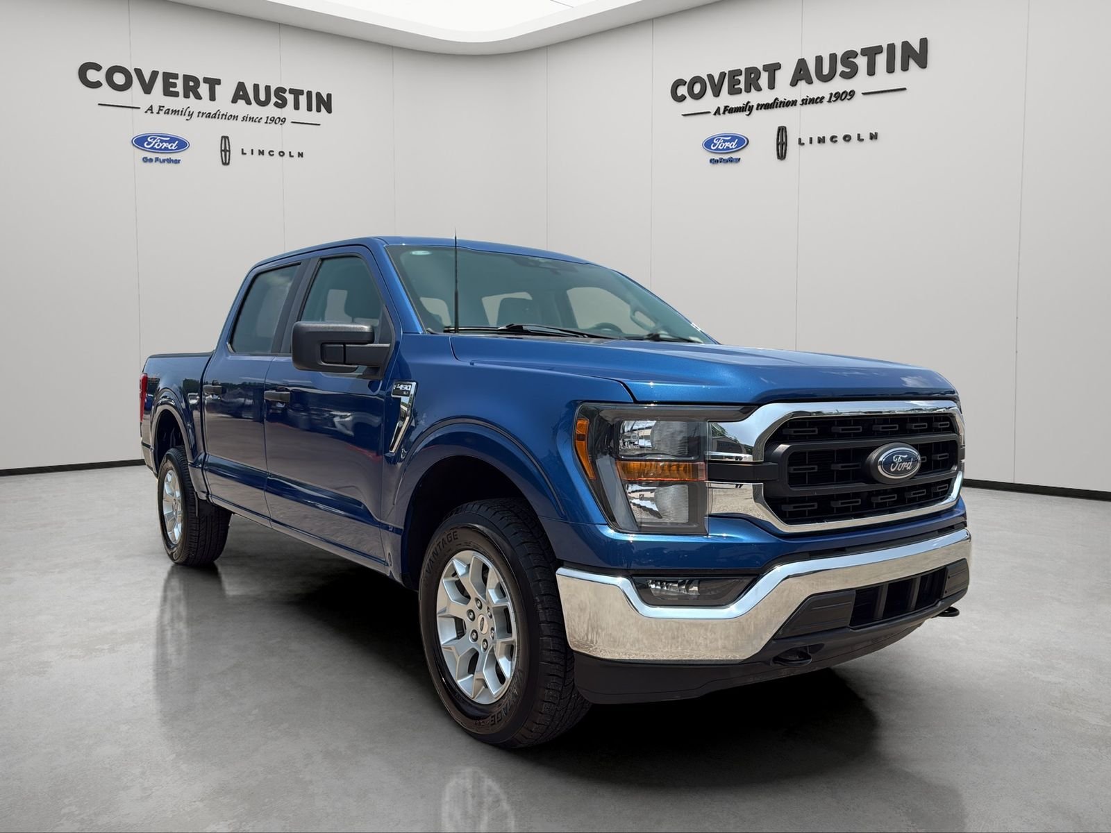 Used 2023 Blue Ford XLT image 7