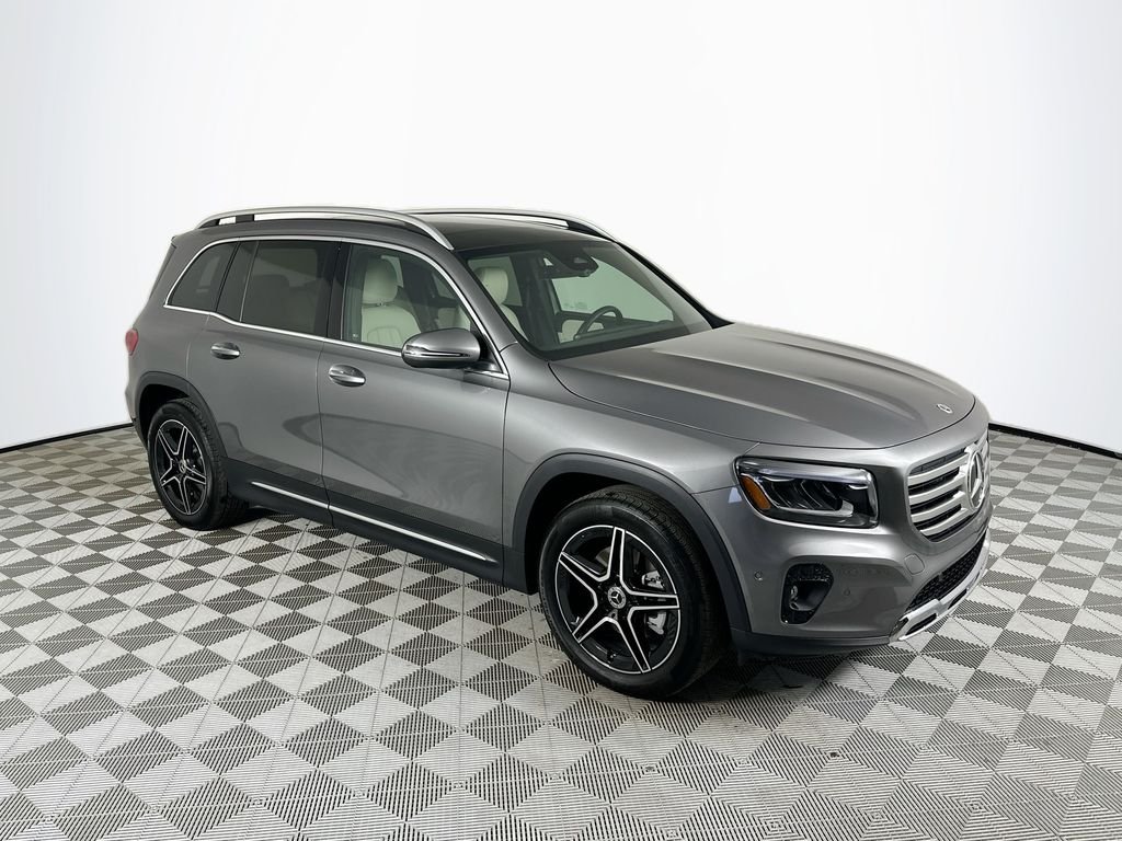 2026 Mercedes-Benz GLB GLB 250's photo